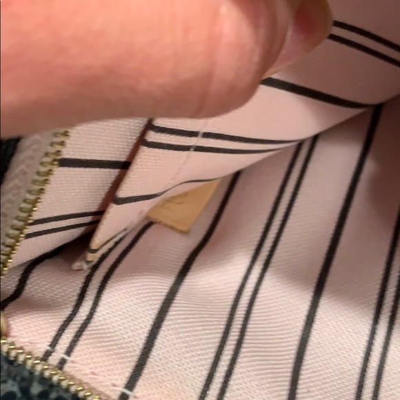 Louis Vuitton Monogram pouch MM size - Picture 3 of 8